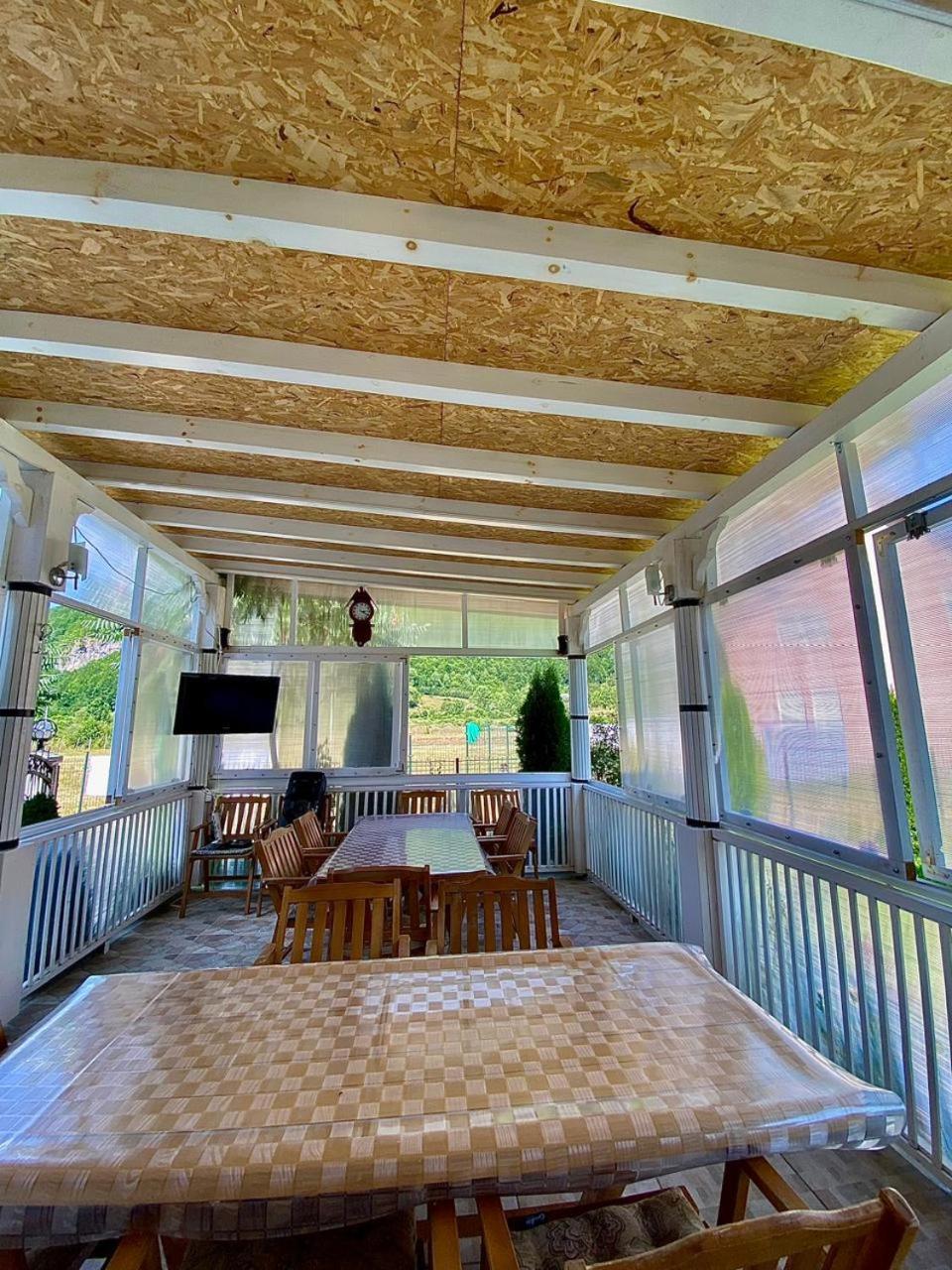 Lola Guest House Vuthaj Esterno foto