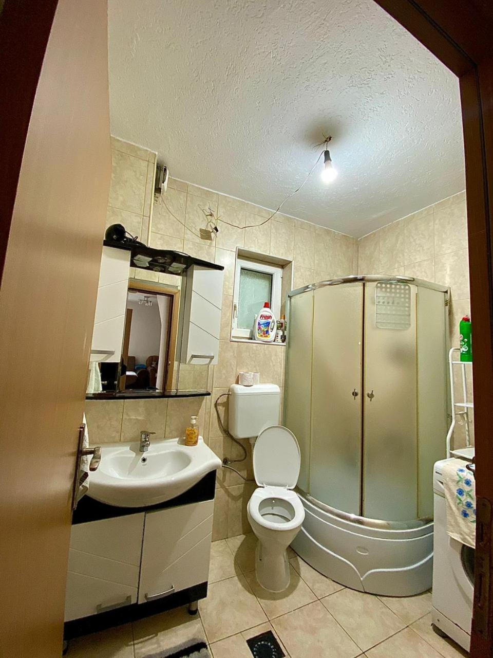 Lola Guest House Vuthaj Esterno foto
